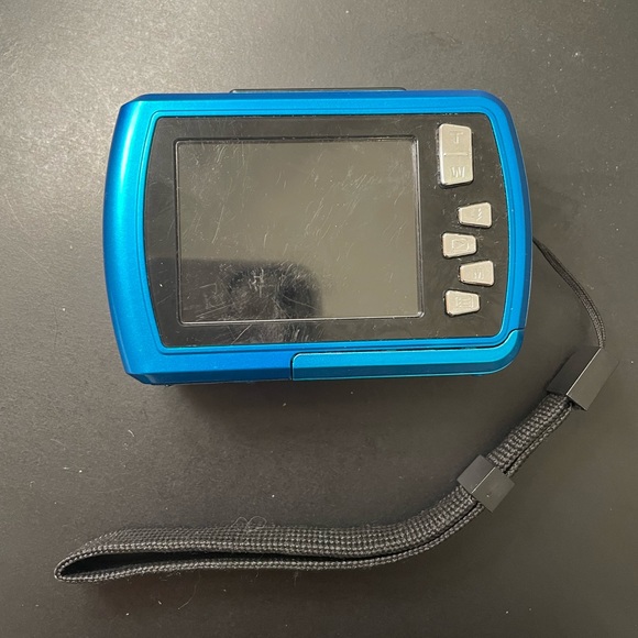 Polaroid iS048 digital camera - Picture 2 of 6